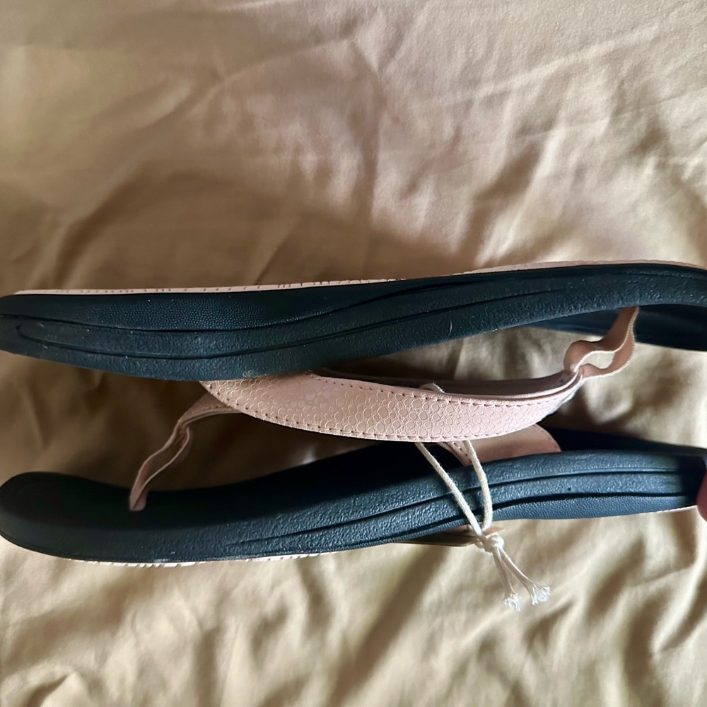 🩴 💕 NWT OluKai Kulapa Kai Flip Flop - Picture 5 of 7